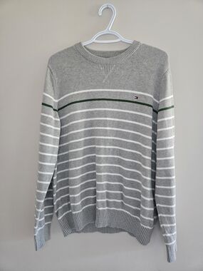 ⭐️ Tommy Hilfiger Gray & White Striped Crewneck with Green Stripe